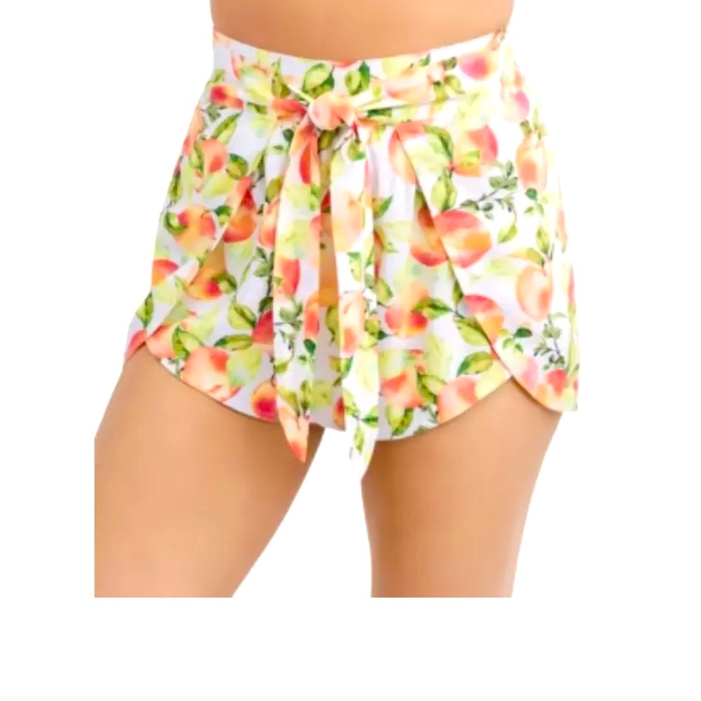 BCBGeneration Just Peachy Shorts